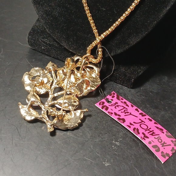 Betsey Johnson red  rhinestone flowers charm Pendant Necklace - Picture 5 of 10